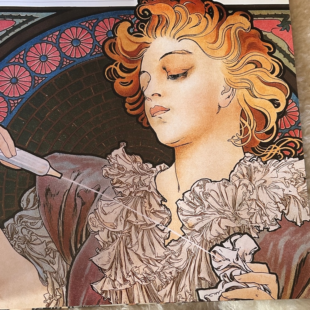 Alphonse Mucha Masterworks Book - Picture 9 of 11